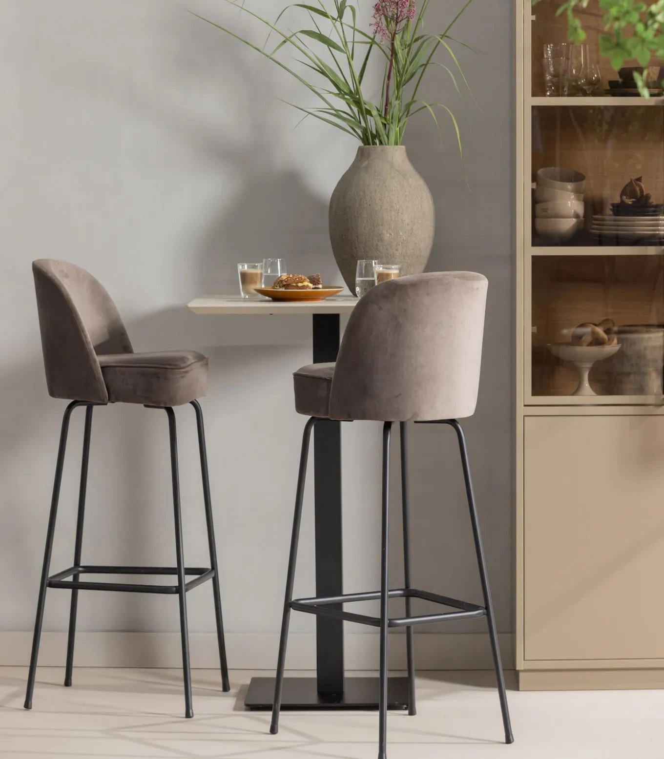 Bistro Vierkante Bartafel Poot Metaal Zwart 105X50x50 Cm