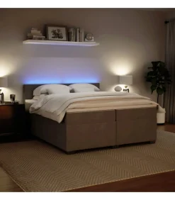 Boxspring met matras fluweel lichtgrijs 200x200 cm