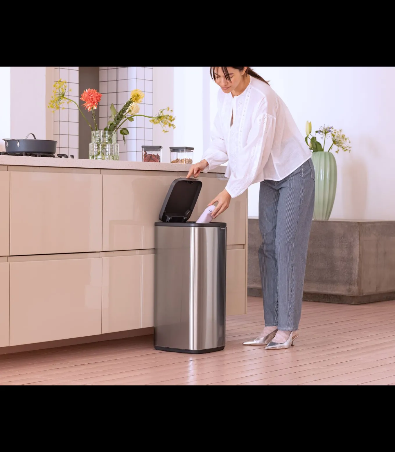 Brabantia Bo Touch Bin, 30 liter - Matt Steel Fingerprint Proof