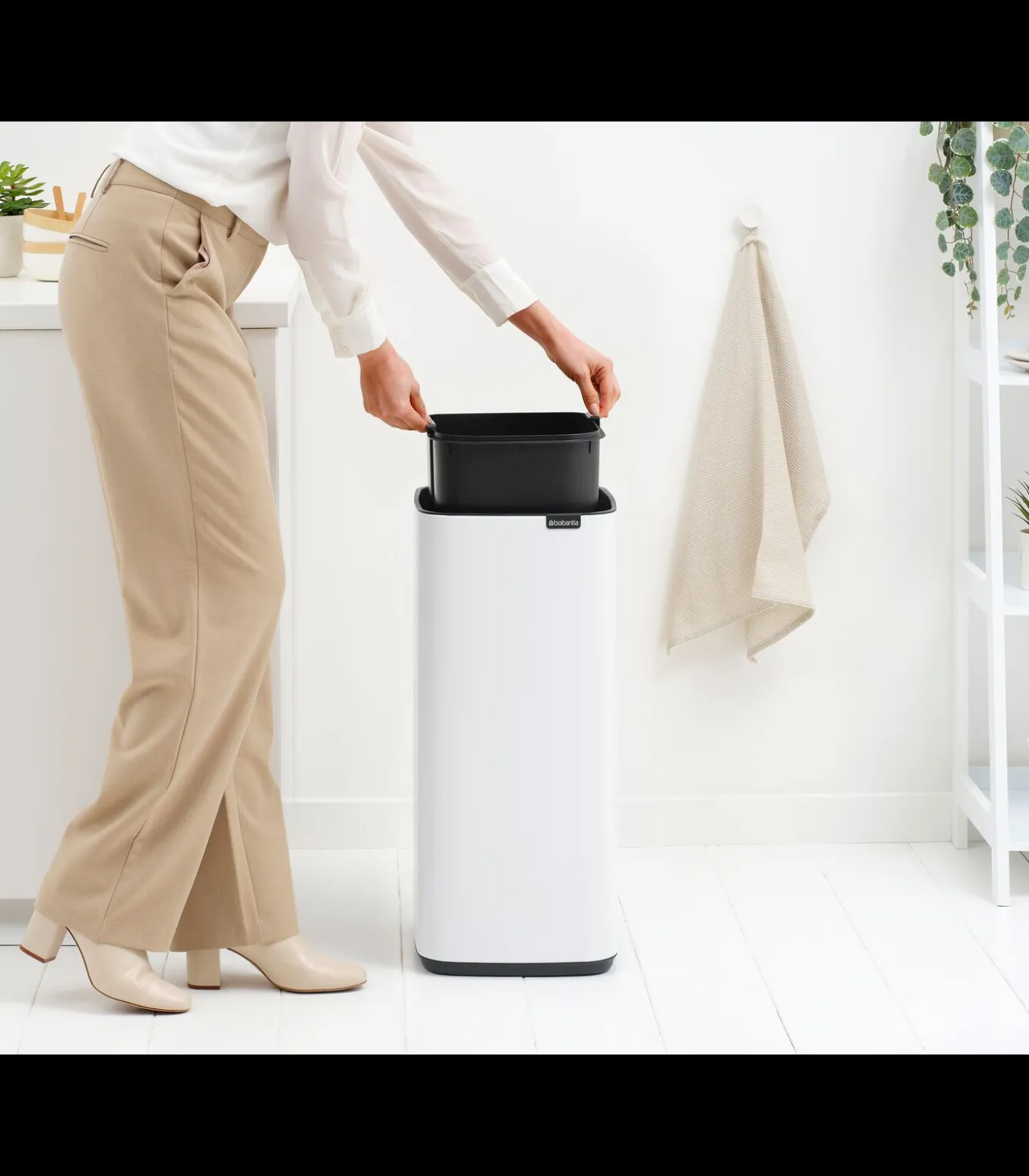 Brabantia Bo Touch Bin, 30 liter - White