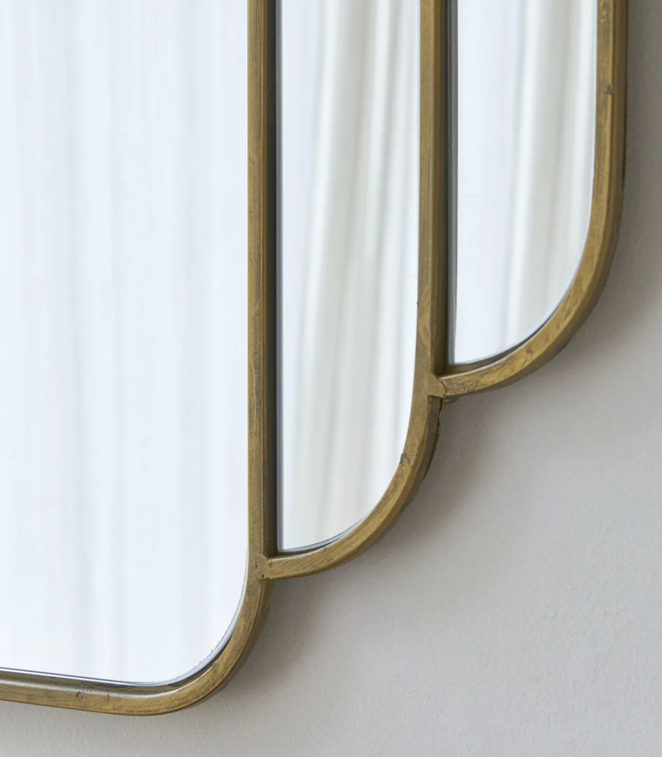 IJzeren spiegel Mas 80 x 63 cm