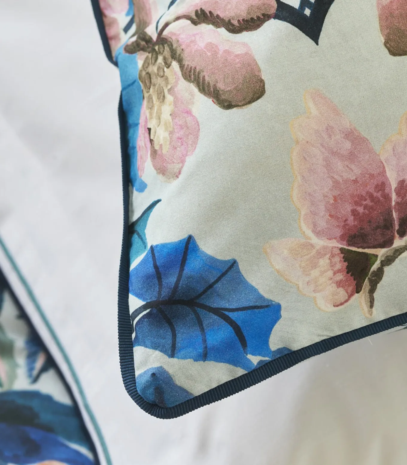 Ikebana Damask - Kussensloop in katoen perkal met print