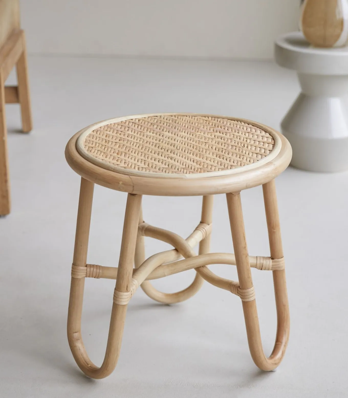 Lina - Nachtkastje van rotan