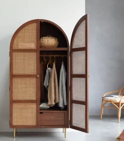 Lisbeth - Kast van iepenhout en riet