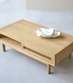 Luis - Massief iepenhout en rieten salontafel