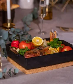 Luxe - Keramiek - Ovenschaal met deksel - Inclusief onderzetter van kurk - Zwart