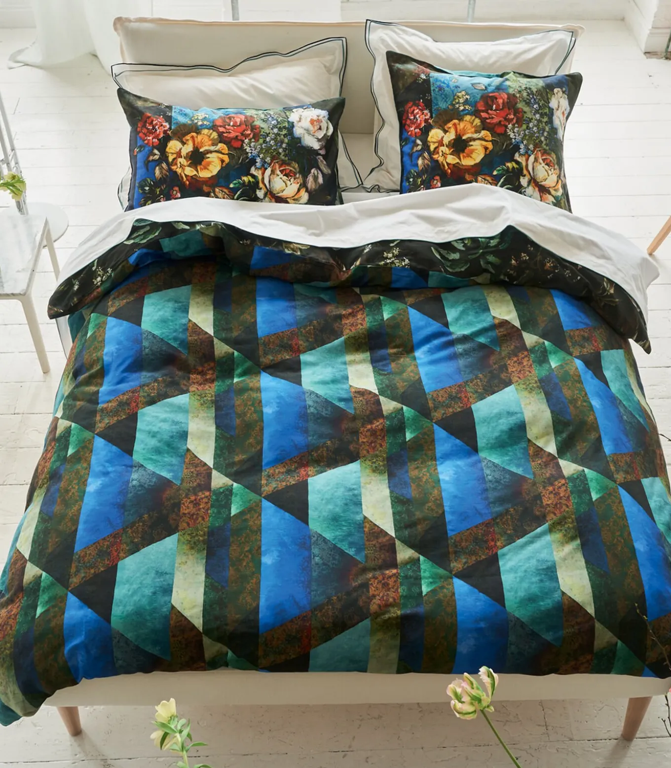 Minakari Cobalt - Kussensloop in katoen satijn met print