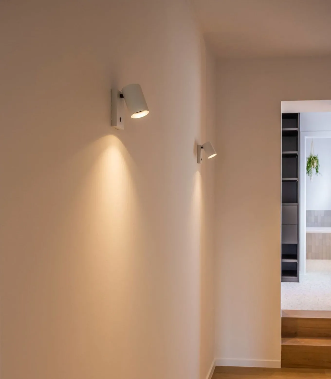 Nuo - Wandspot - Wit