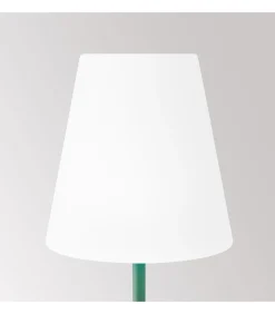 Rode stalen lantaarnpaal