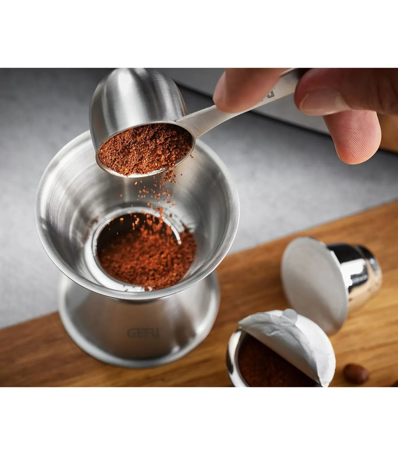 Set met trechter en koffiemaatlepel CONSCIO