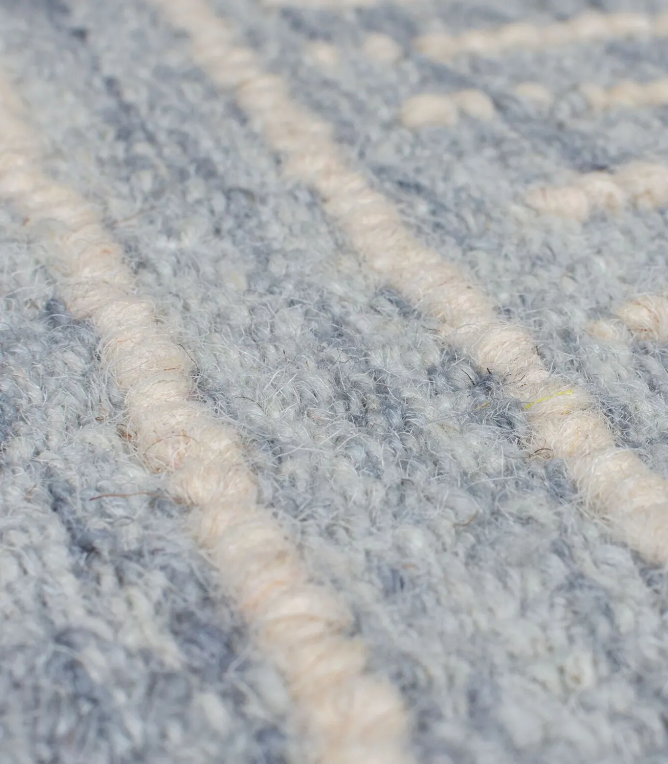 Tapijt woonkamer en slaapkamer puur wol handgetuft JOHNSON