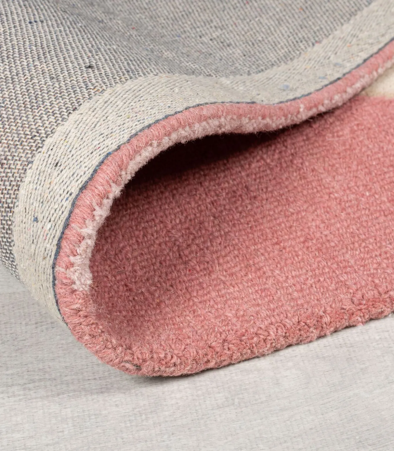 Tapijt woonkamer en slaapkamer modern puur wol REESE