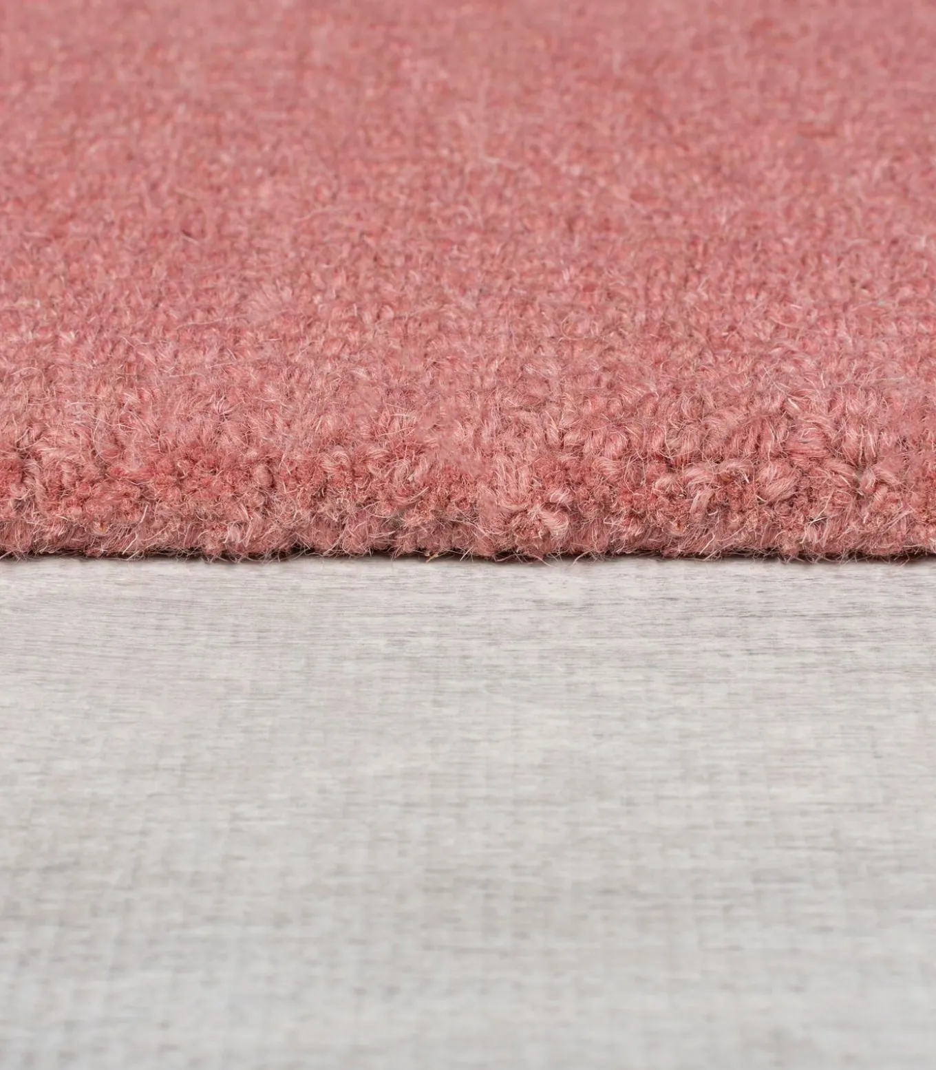 Tapijt woonkamer en slaapkamer modern puur wol REESE