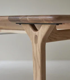 Uitschuifbare tafel in massief eikenhout 180x95 Clara