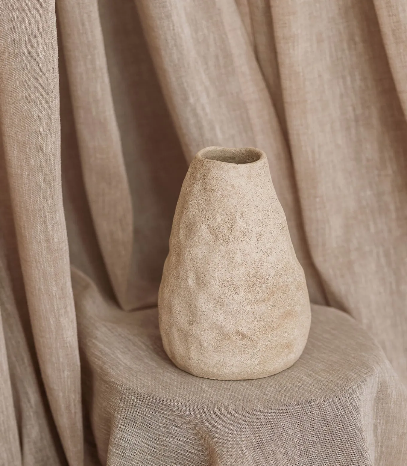 Vaas 14,5xH22cm beige Cave