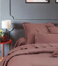 vlak laken katoensatijn