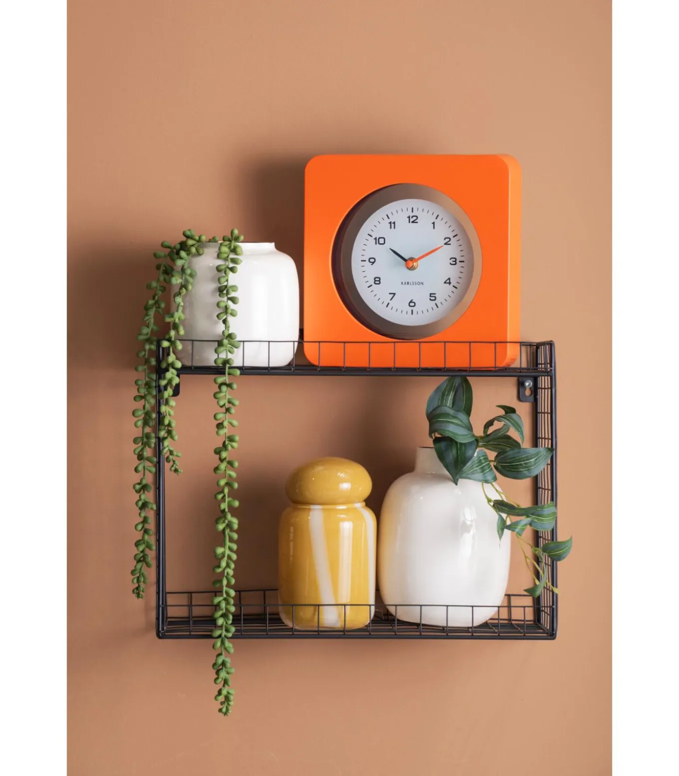 Wandklok New Vintage - Helderoranje - 4.4x22x22cm