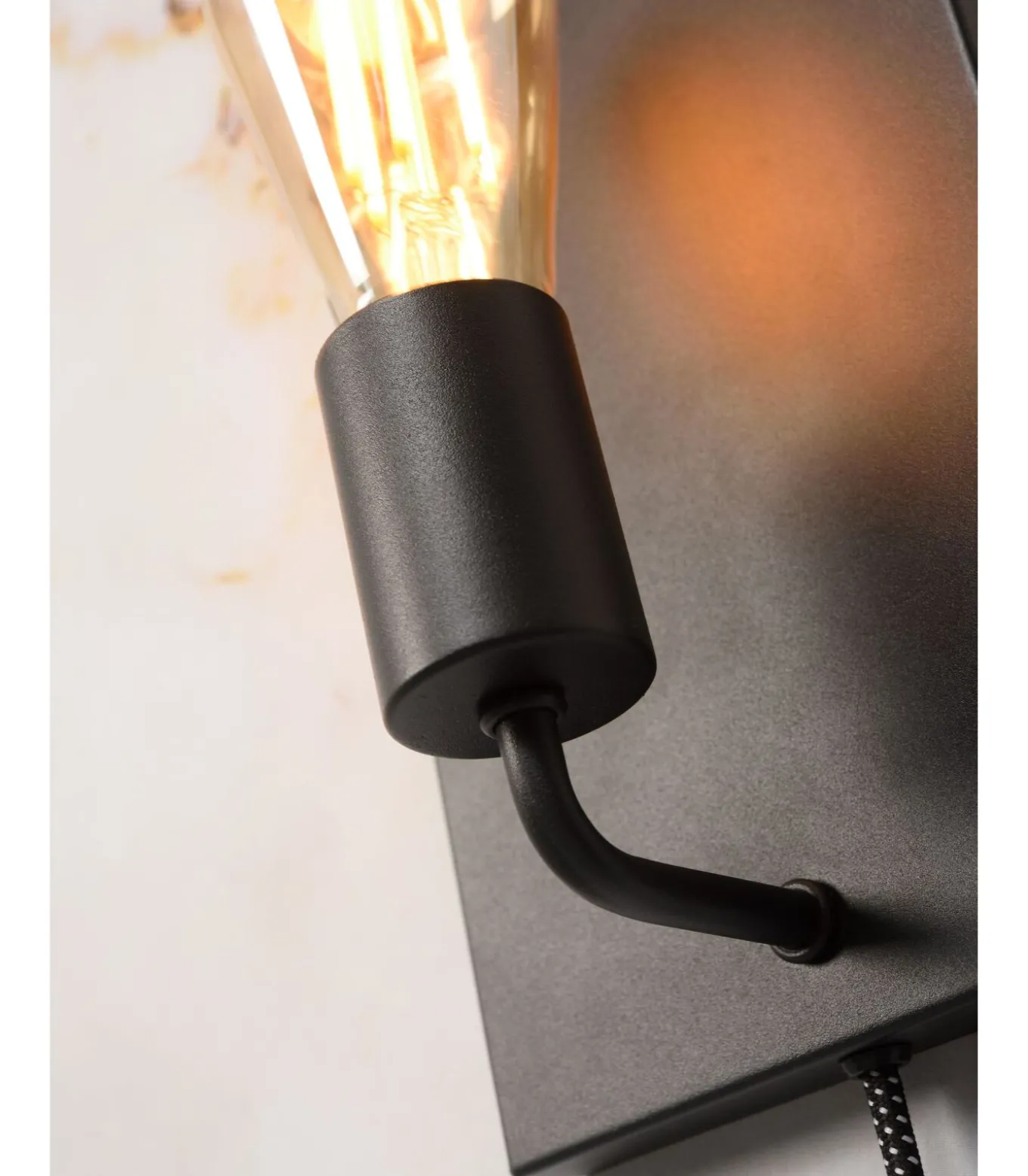 Wandlamp Madrid - Zwart - 15x10x25cm