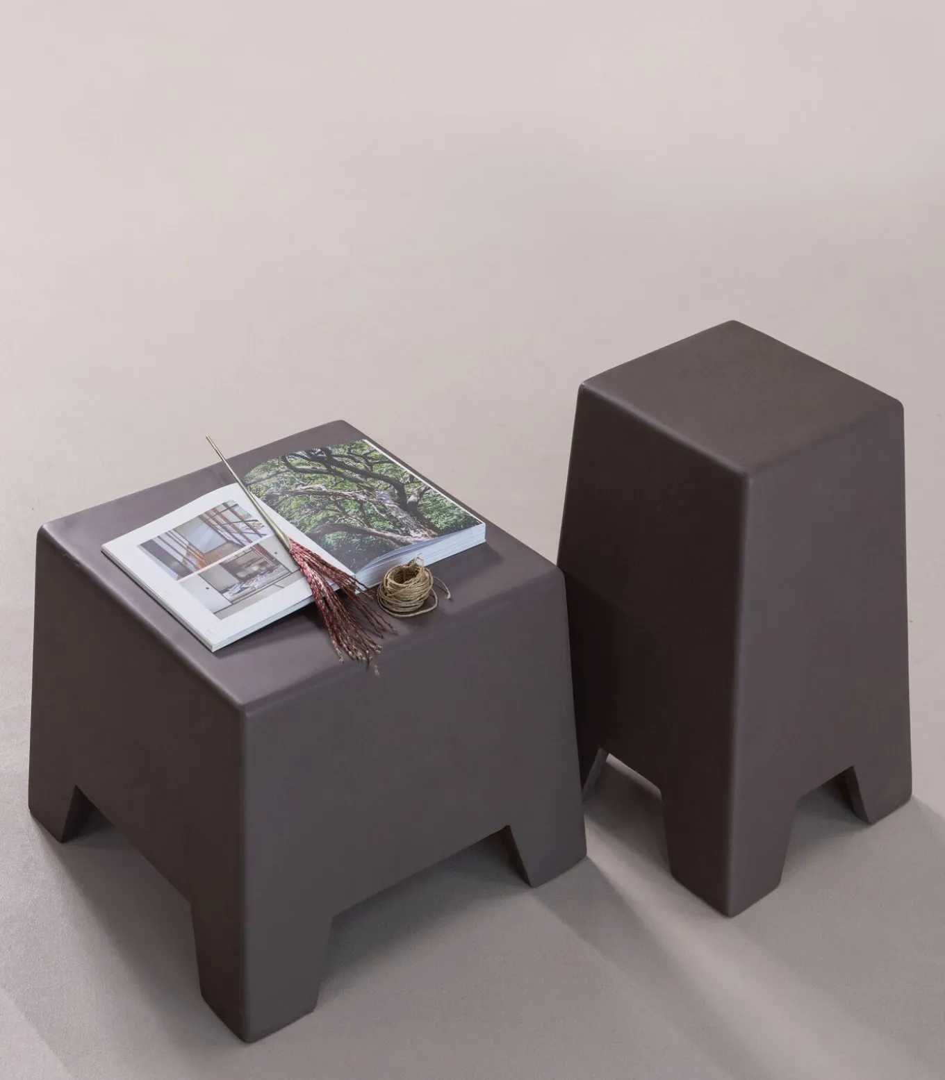 Zina Bijzettafel Hoog - Cement - Bruin - 51x36x36